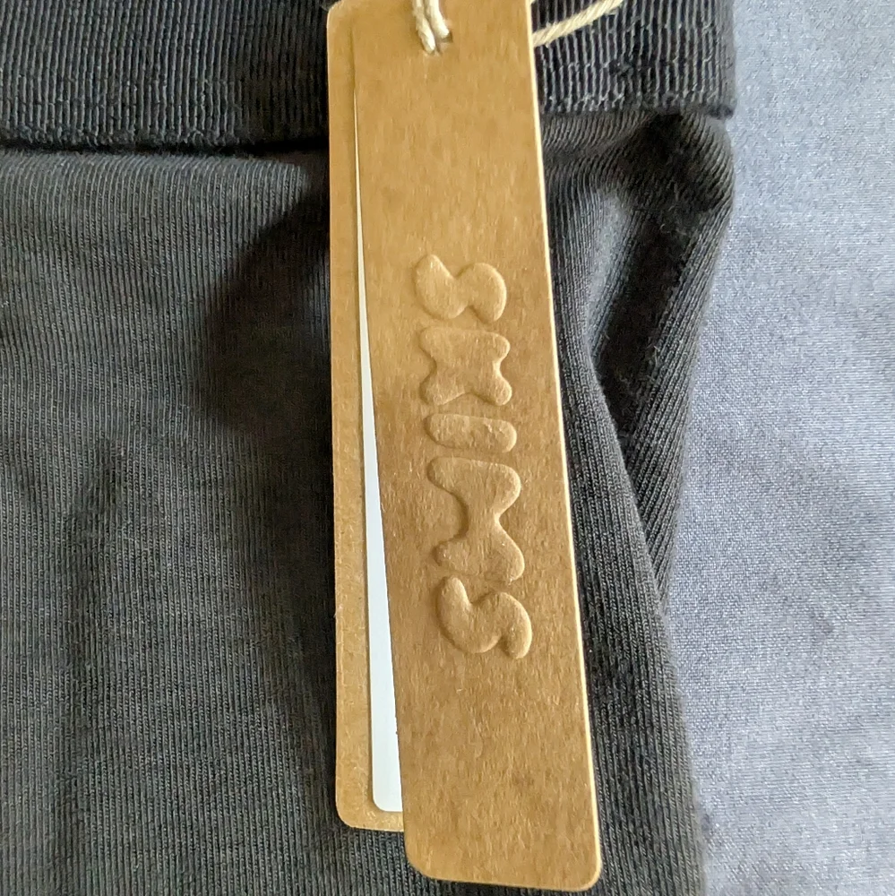 SKIMS brand new